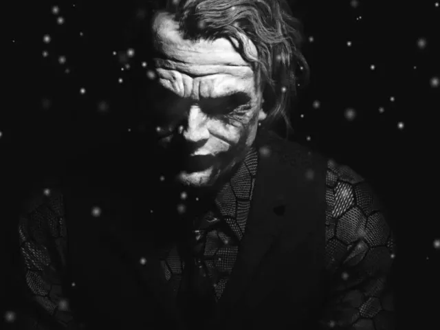 Live wallpaper «Black and White Joker»