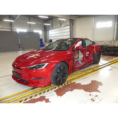 Tesla Model S - Side Mobile Barrier test 2022 - after crash