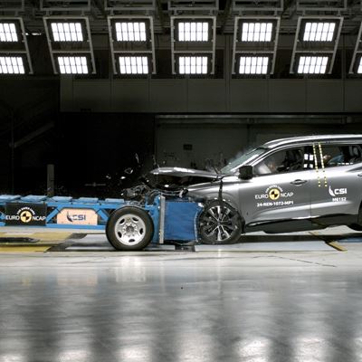 Renault Espace - Mobile Progressive Deformable Barrier test 2022