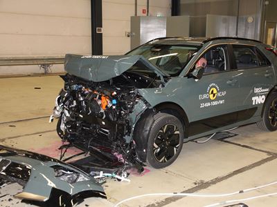 Kia Niro - Full Width Rigid Barrier test 2022 - after crash