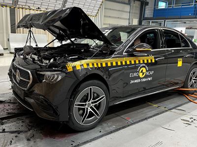 Mercedes-Benz E-Class - Full Width Rigid Barrier test 2024 - after crash