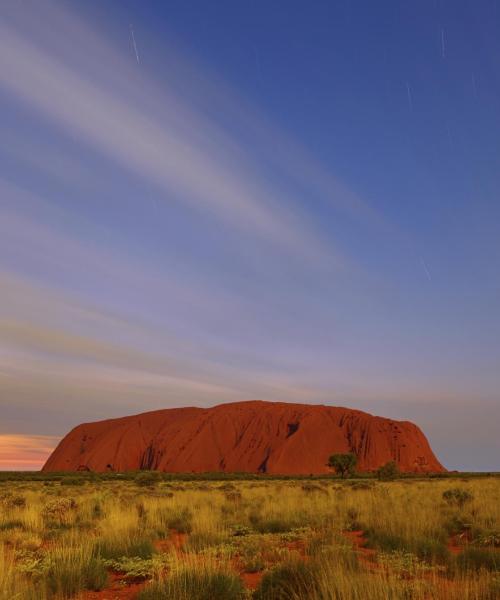 หนึ่งในสถานที่สำคัญที่มีผู้ไปเยือนมากที่สุดในโขดหินอุลูรู