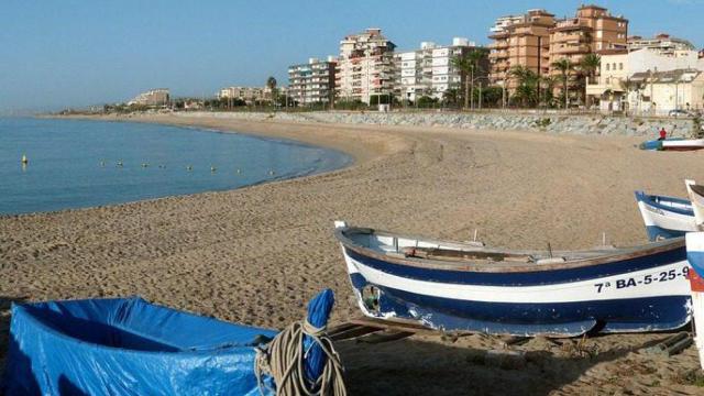 Este es el encantador pueblo pesquero en España donde arranca el documental de Bad Gyal 'La Joia'