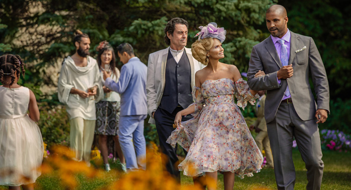 Kristin Chenoweth (Easter), Ricky Whittle (Shadow Moon), Ian McShane (Mr Wednesday) - (Starz)