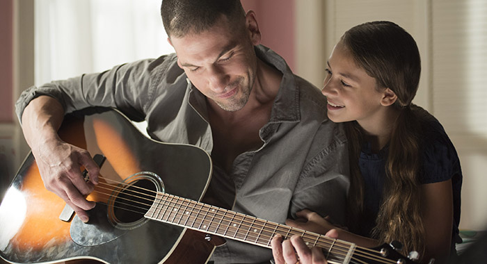 Marvel's The Punisher - Jon Bernthal, Nicolette Pierini (Nicole Rivelli /Netflix)