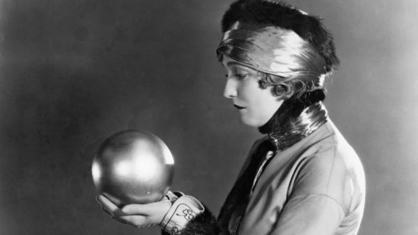 crystal-ball-woman-ss-1920