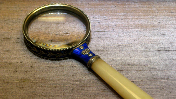 Magnifying-glass-Faberge-1920