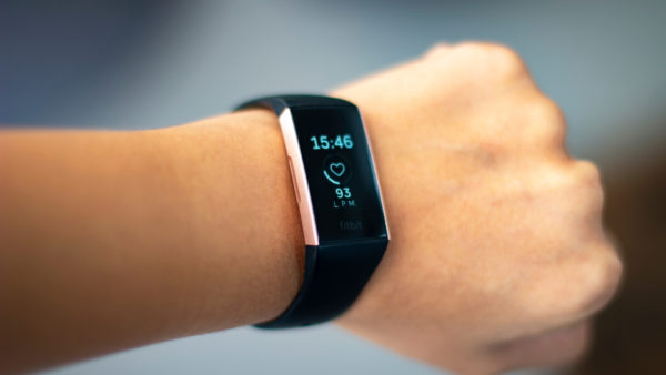 Fitbit_Wearable_Tech_1920