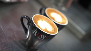 La terza onda del caffè travolge anche Dubai: sempre più clienti puntano sulla qualità