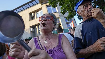 A nyugat-szerbiai Šabac lakói július 29-én tiltakoznak a közelben tervezett hatalmas lítiumbánya ellen, miután Belgrád aláírta a nyersanyagszállítási megállapodást az EU-val.