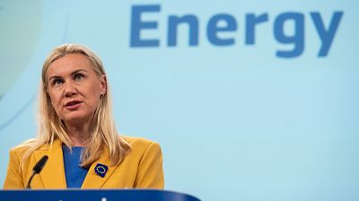 Il commissario europeo per l'energia Kardi Simson presenta a Bruxelles la relazione annuale sullo stato dell'Unione europea dell'energia.