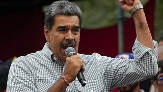 ARCHIVO - El presidente de Venezuela, Nicolás Maduro, se dirige a los leales al gobierno en Caracas, Venezuela, 28 de agosto de 2024.