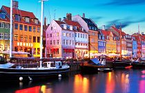 Paesaggio serale di Nyhavn a Copenaghen, Danimarca