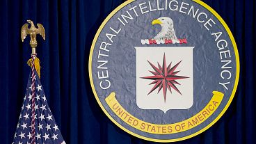 DOSSIER : Le sceau de la Central Intelligence Agency au siège de la CIA à Langley, 13 avril 2016