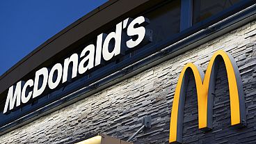 Un'insegna di un ristorante McDonald's è esposta il 29 aprile 2024 ad Albany, in Ore.