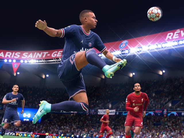 <p>Kylian Mbappé and Virgil van Dijk in ‘Fifa 22'</p>