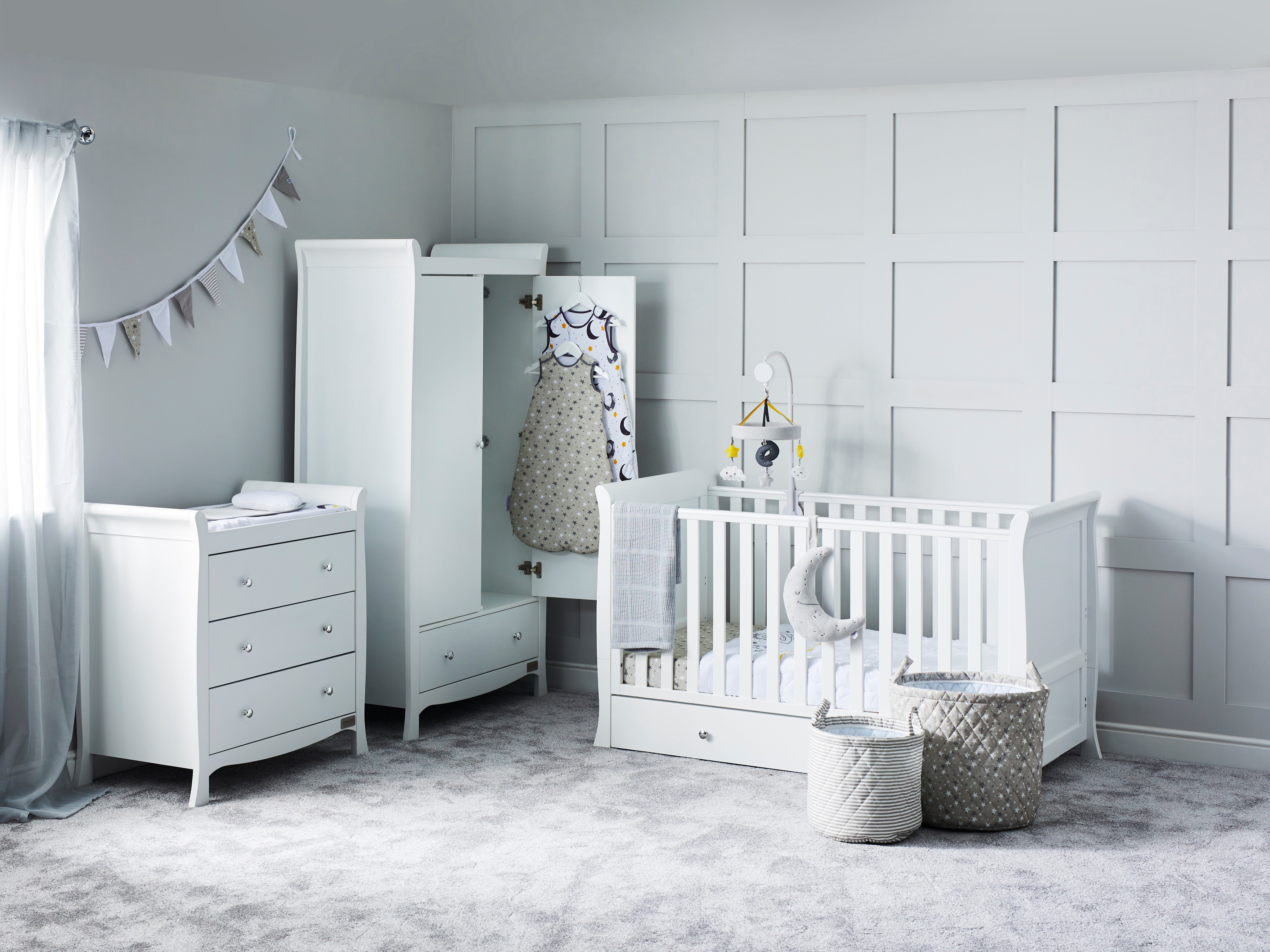 The gorgeous snowdon classic three-piece furniture set from Ickle Bubba