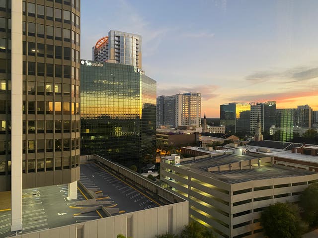 <p>Sunshine city: Downtown Orlando</p>