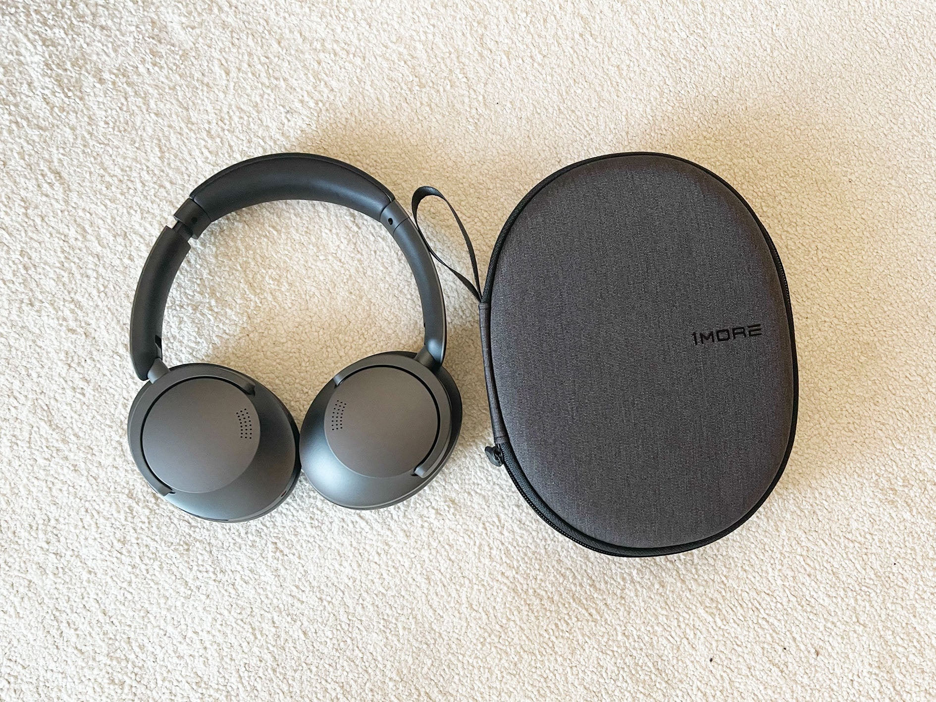 1More Sonoflow, best wireless headphones 