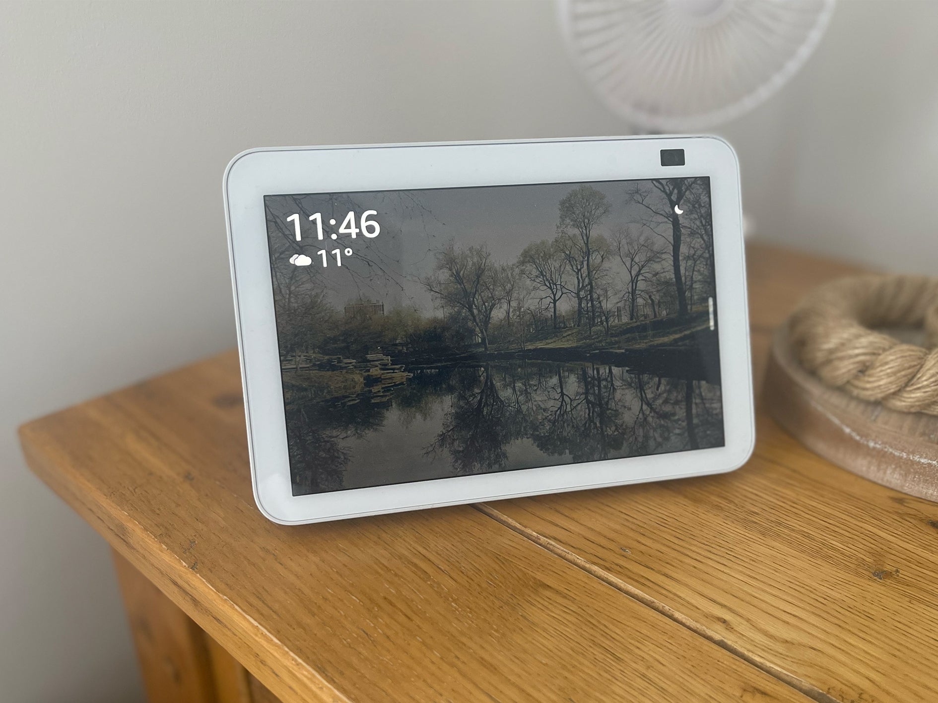 amazon echo show 8.jpg