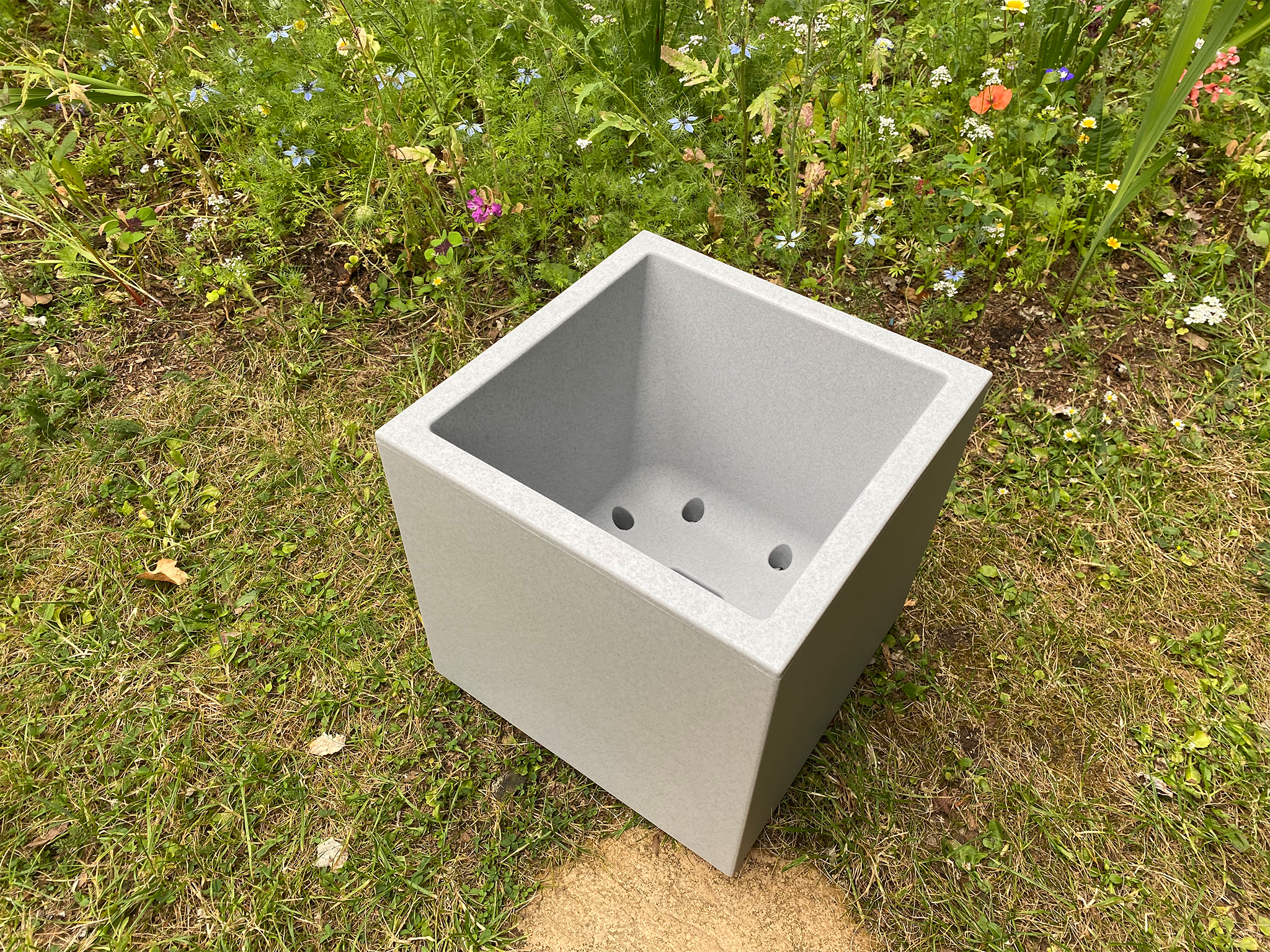 Vivo next square planter