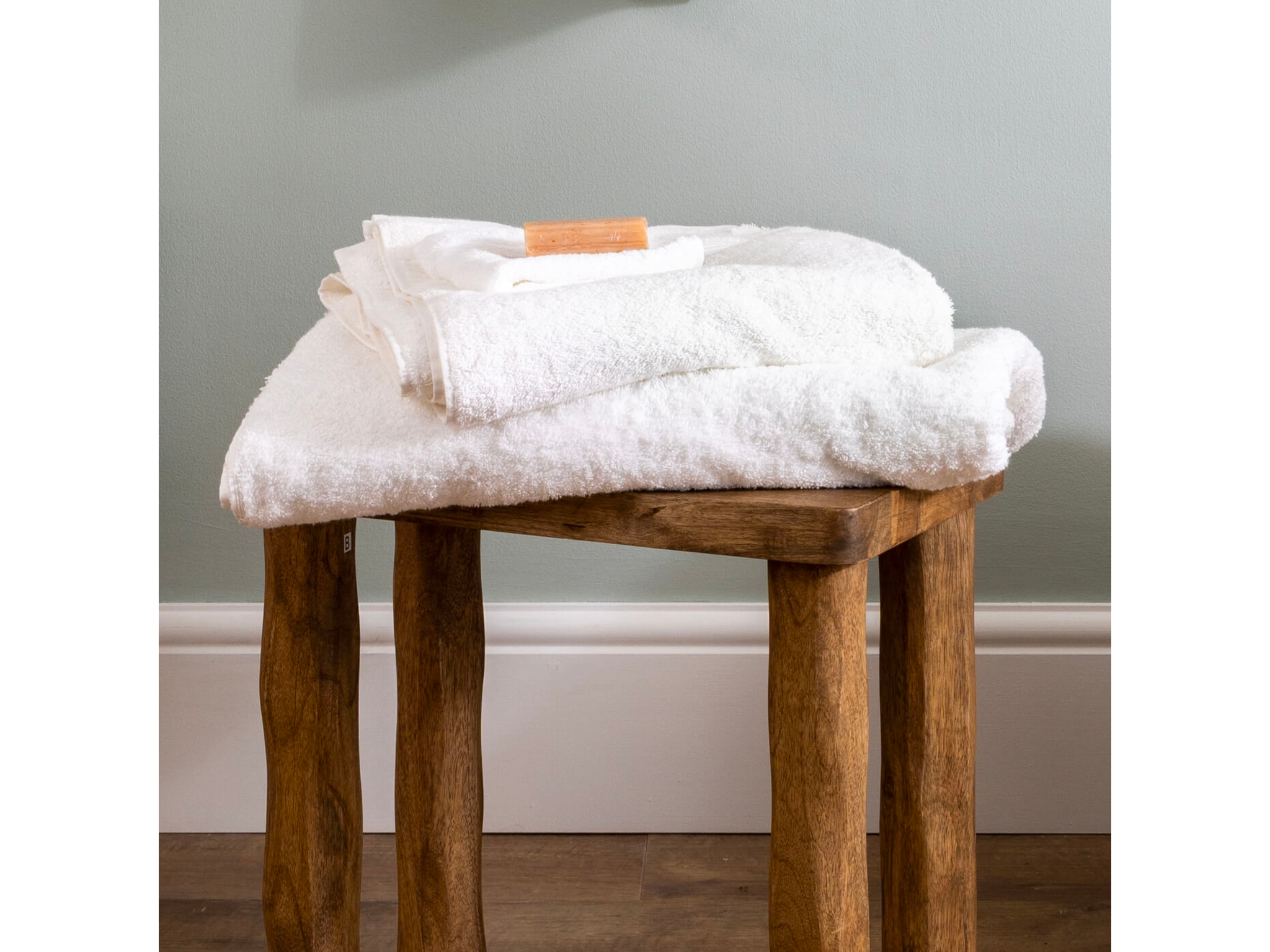 Best-bath-towels-soak-and-sleep-indybest