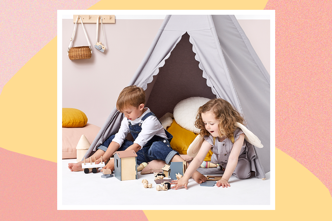 Whether used indoors or outdoors, these hideaways provide an ideal space for hours of creative play