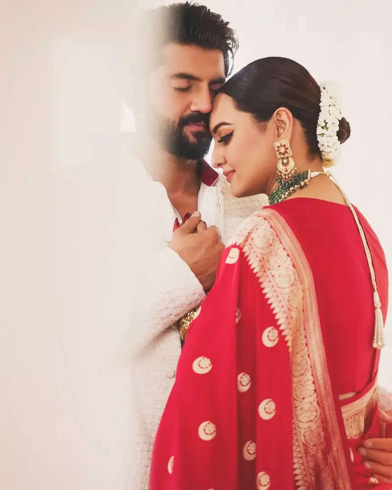 New dreamy inside pictures from Sonakshi Sinha and Zaheer Iqbal’s wedding reception go viral