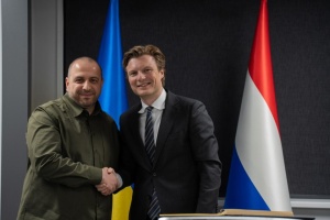 Ukrainian, Dutch defense ministers discuss crew training, supply of weapons for F-16 jets