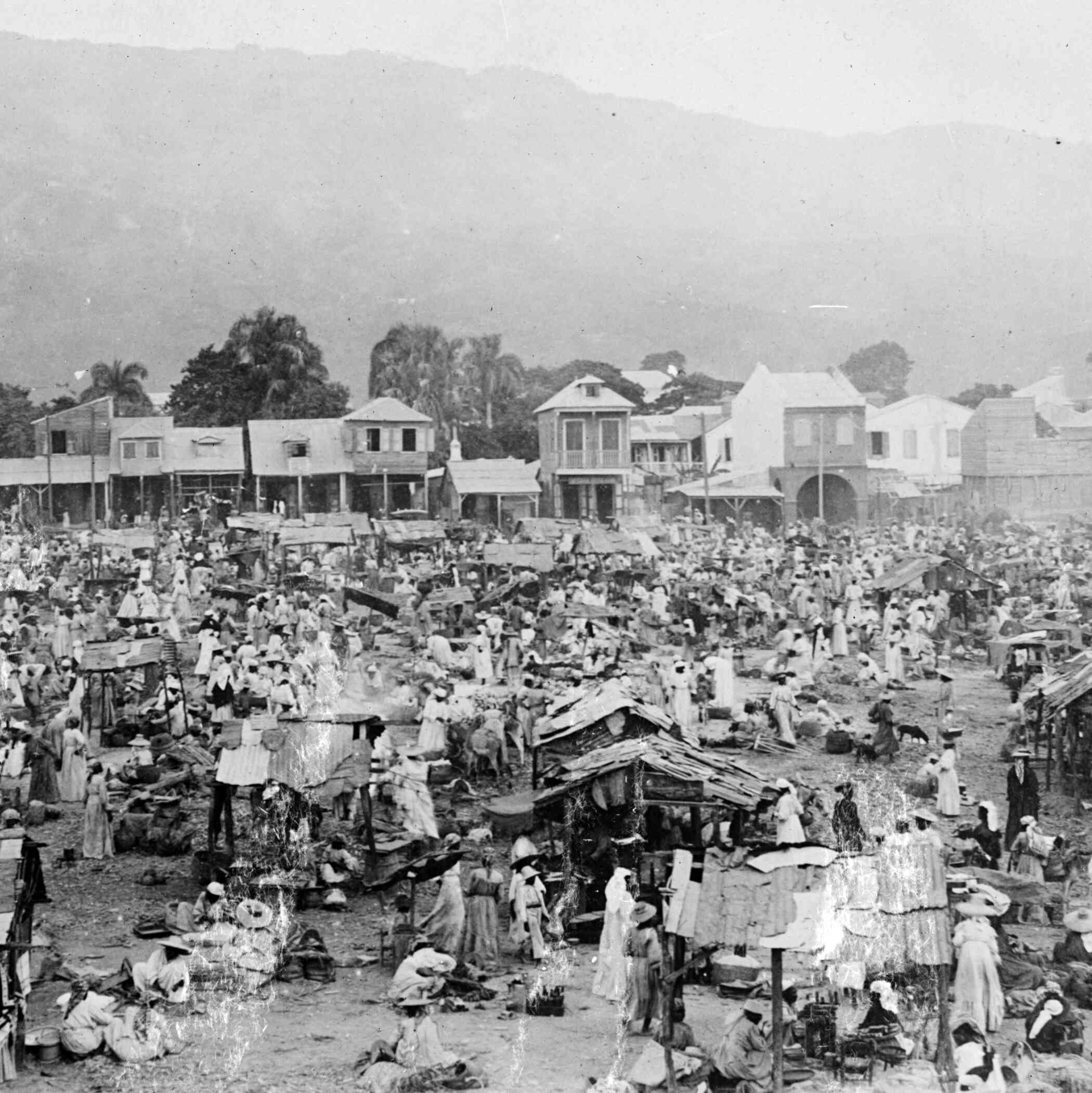 View of Port-au-Prince’s market square in the early 1900s.