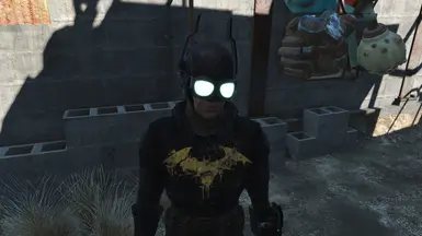 OPTIONAL Mask with glowing goggles