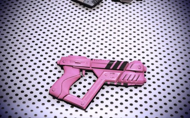 M-4 Shuriken Hot Pink