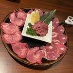 Yakiniku Gyumai Fukuro Machi Ten - 