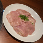 Yakiniku Gyumai Fukuro Machi Ten - オッパイ