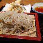 Soba Izakaya Andon - 盛りが良い蕎麦！