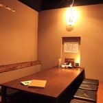 Sumibi Izakaya En Pureitaun Ten - 堀ごたつは4名個室2部屋、8名個室1部屋。半個室も3名席4部屋完備でゆったりとおくつろぎいただけます！