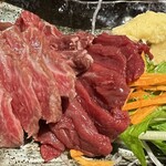 馬ござる - 肋骨のお肉とロース