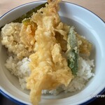 Ten-don Tempura Honpo San Ten Itami Konyo Ten - マル得天丼小盛り ¥410- (2023/11/07)