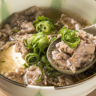 Recommended by the owner with confidence! "Meat soup" and "kasu udon"