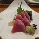 大漁酒場 魚樽本店 - 生マグロ刺身1,300円