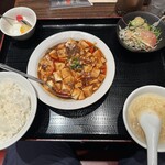 上海華龍 - 【2024.4.1(月)】麻婆豆腐定食（並盛・ライスのおかわり無料）950円