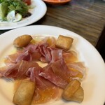 grigio la tavola - 