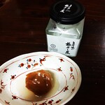 立ち喰い梅干し屋 - 酸っぱい「鶯」