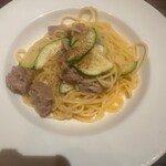 grigio la tavola - 