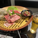 Yakiniku Lab Nanba Ten - 付き出しも　お肉❤️  まずはビールで