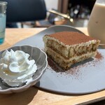 GINZA CAFE dining and bar - 