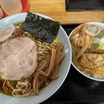 菊正食堂 - 料理写真:カツ丼ラーメン