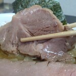 自家製手打ち麺 禿 - 柔らかいロース肉(⁠>⁠ ⁠ਊ⁠ ⁠<⁠)⁠ﾉ⁠