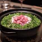 Yakiniku Ushigoro Ikebukuro Ten - 木の芽としらす 厳選部位の土鍋ご飯