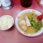 長浜一番 - 料理写真:ラーメン&小ライス